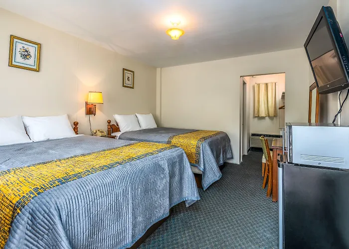 Parkway Inn